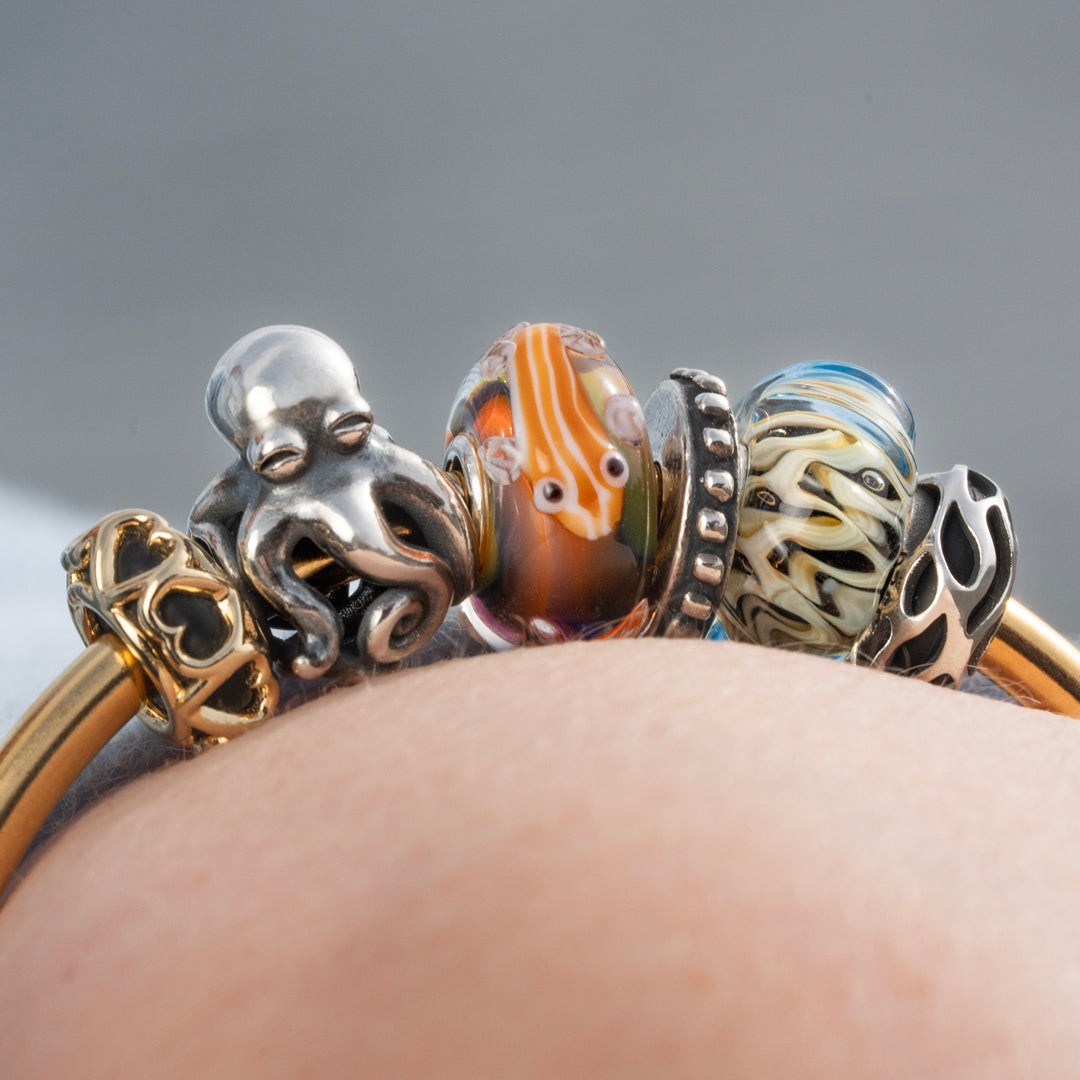 ブ*族様 トロールビーズ　TROLLBEADS ライオンゴールド　18K　5グラ Orange Energy Fish Bead – Trollbeads UK