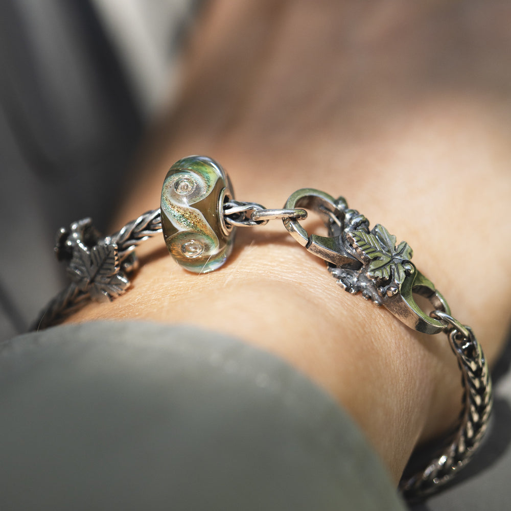 Chestnut Leaves Clasp