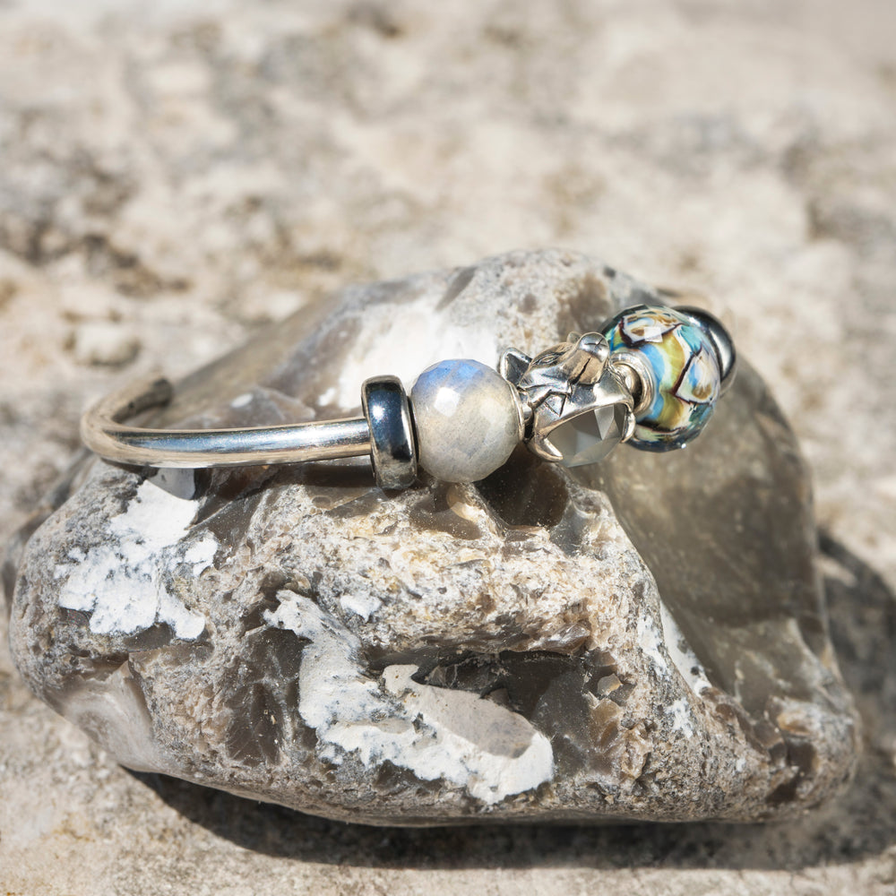 Clear Insight Bead