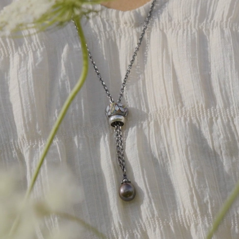 Turning Leaf Bead