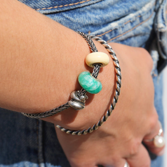Golden Thread Bead