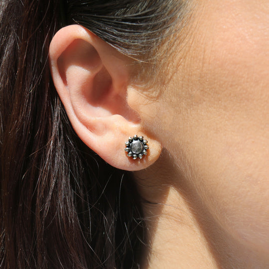 Sunshine Studs
