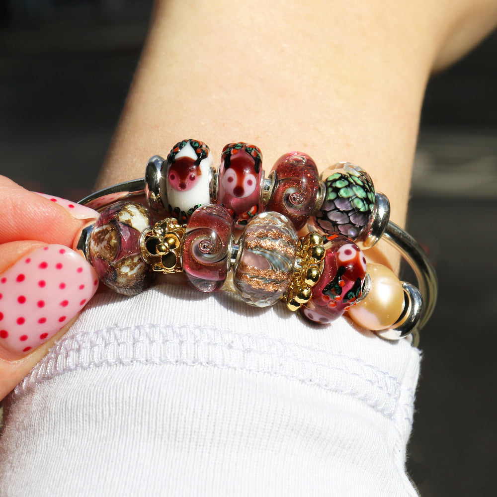 Raspberry Ripple Bead