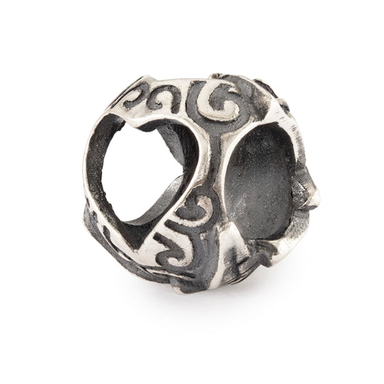 Poinsettia Silver Bead