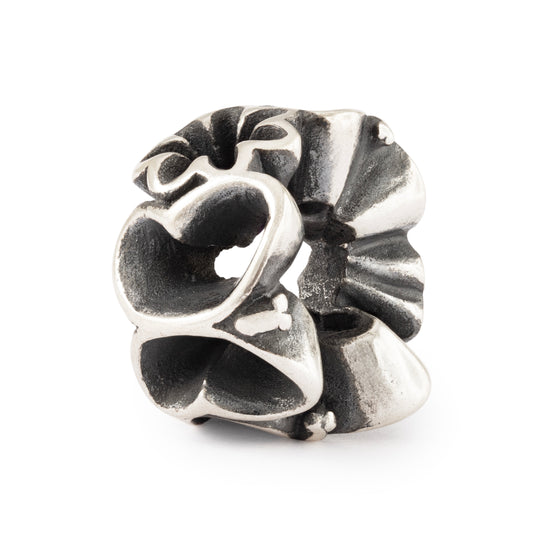 Flutter By Silver Bead