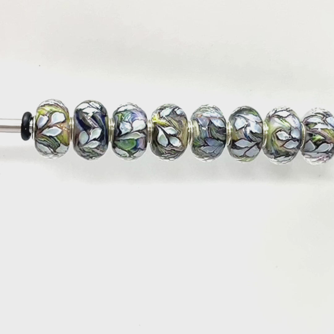 Turning Leaf Bead