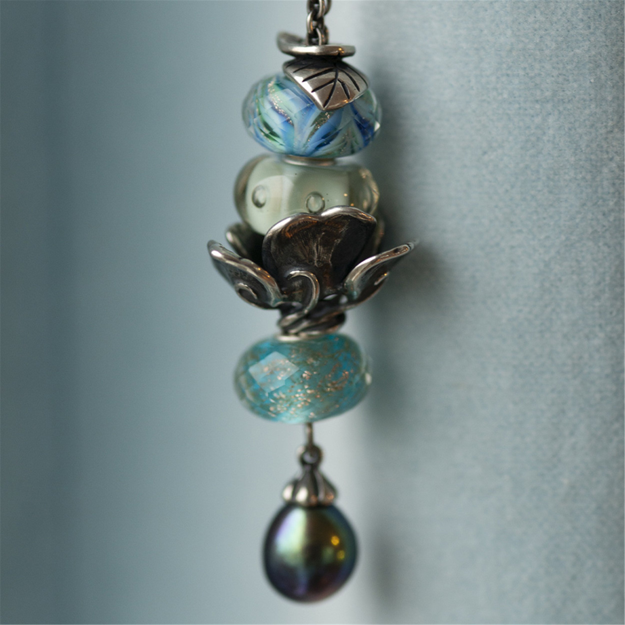 Fantasy Necklace with Peacock Pearl